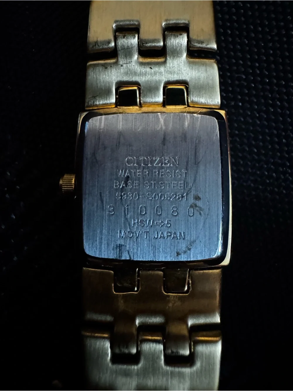 Citizen sleek rectangular